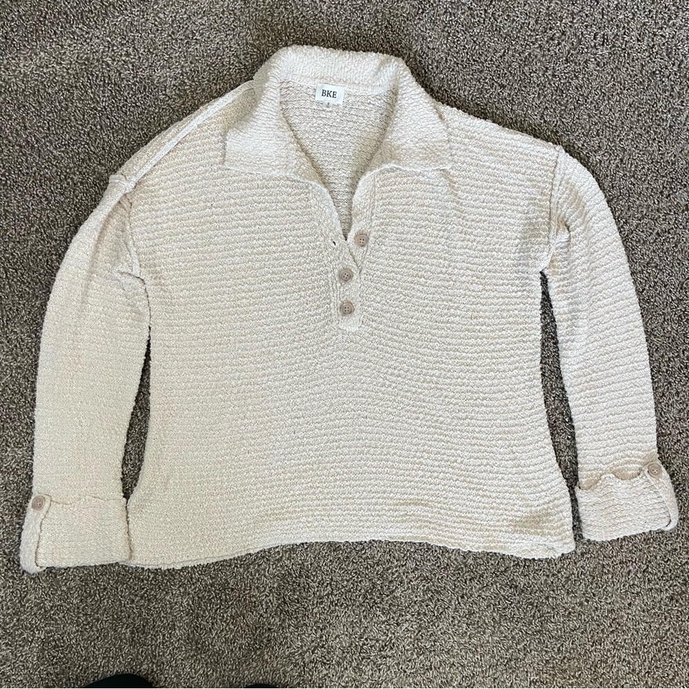 BKE Cream Textured Knit Long Sleeve Sweater Collared Buttons Women’s Size Small
